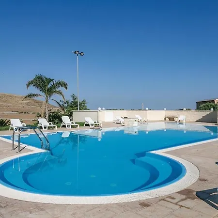 Holiday home In With Outdoor Swimming Pool *
